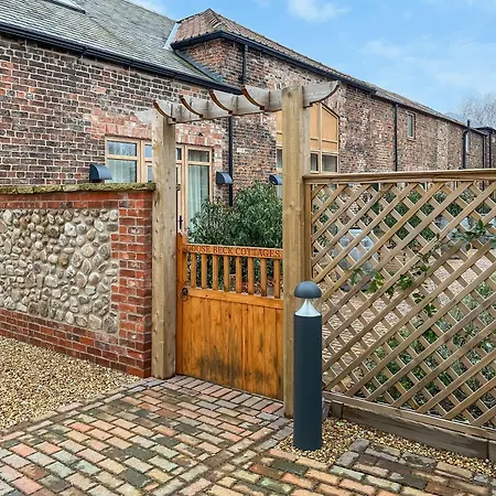 Goosebeck - Bacchus 別荘 *